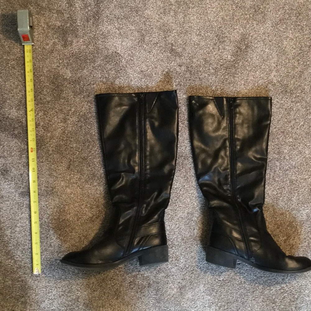 Black Boots